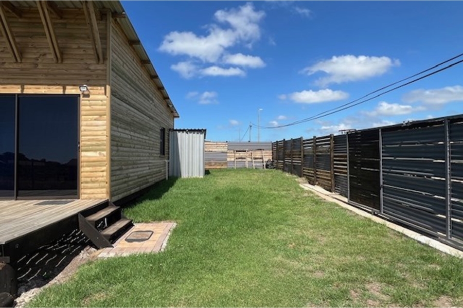 3 Bedroom Property for Sale in Paradise Beach Eastern Cape